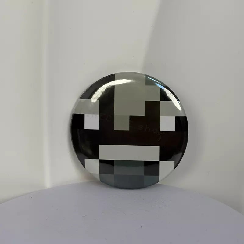 Pixel Art Button Pins – Retro Style Metal Badges for Bags, Jackets & Accessories