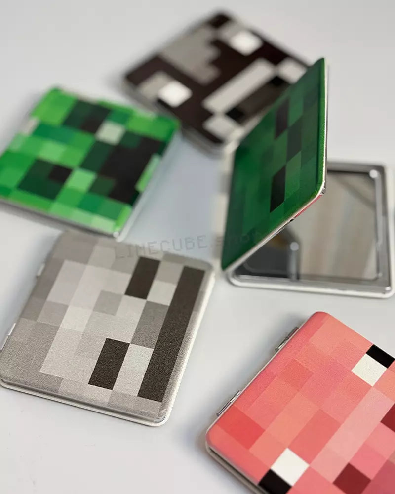 Retro Pixel Block Compact Mirror – PU Leather Wrapped Portable Makeup Mirror with Dual-Sided Design(Pig)